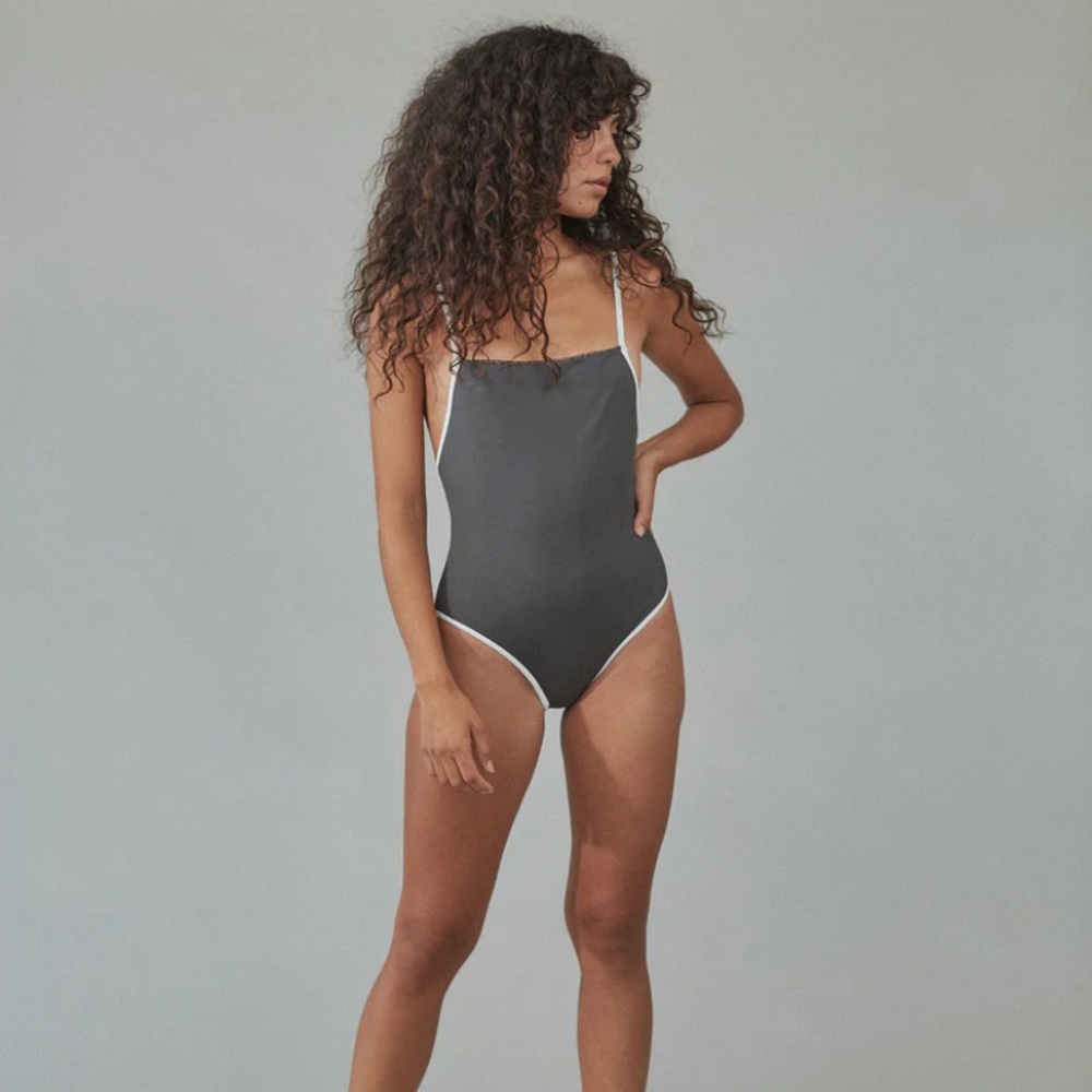 Acacia Peyton Full Piece